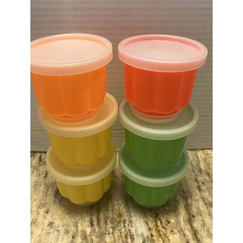 Vintage Jello Pudding Cup Molds Lids  Fun Summer Colors Lot of 6 Snacking